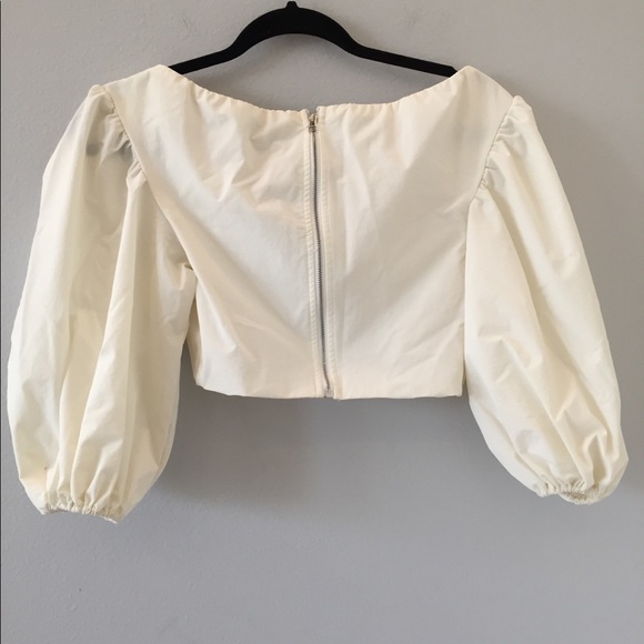 Fashion Nova cropped top - Picture 4 of 5